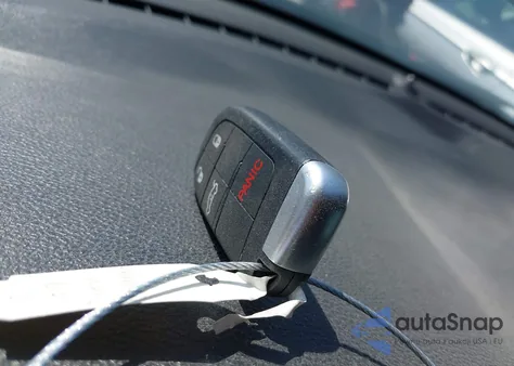 2017 Dodge Challenger R/T из США, поврежденный, VIN 2C3CDZBT8HH606039